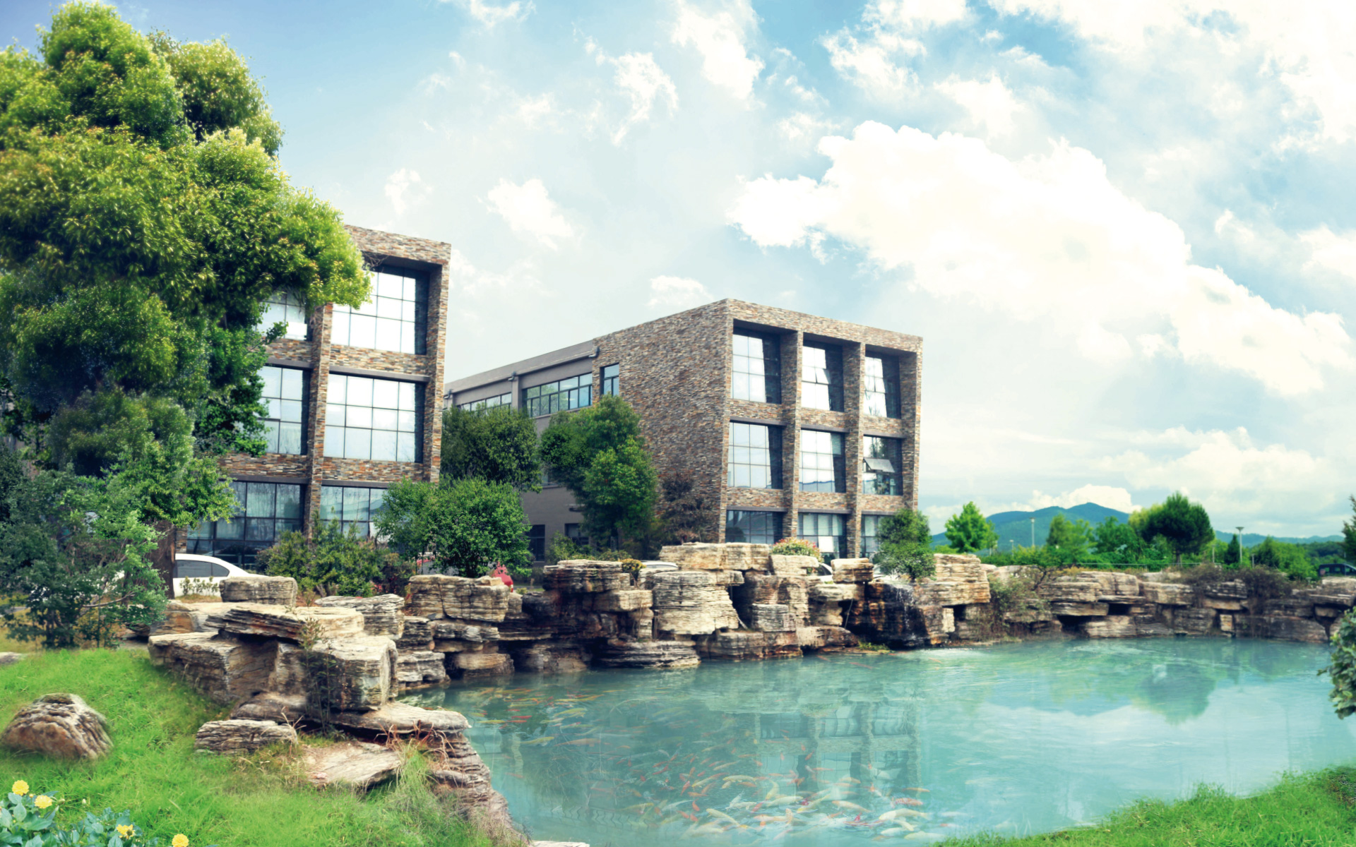 Full in-house production from R&D, structural fabrication, assembly to quality inspection. We supply standard and customized capsule houses, outdoor sauna houses and modular space solutions for global clients.